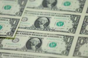 Hombre pide una jugosa indemnización por indiscreción de su ex