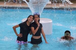 albercas piscinas públicas abiertas septiembre Austin Texas