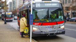 Por qué crece el número de ciudades en EEUU que están ofreciendo transporte público gratuito