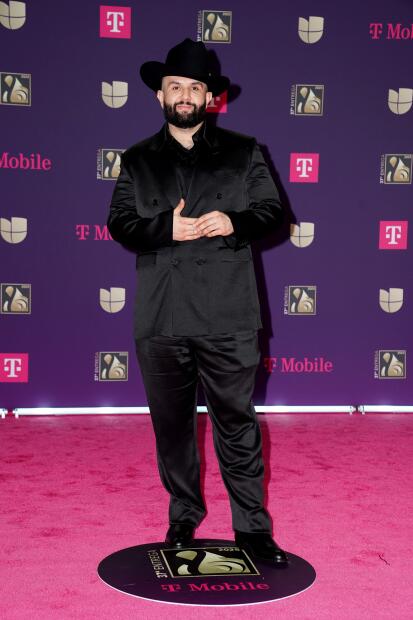 Premio Lo Nuestro 2025 Alfombra magenta