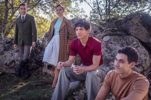 Alguien tiene que morir.jpg