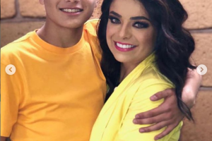 Violeta isfel y su hijo Omar