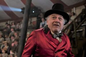 Danny DeVito en el live-action de 'Dumbo'.jpg