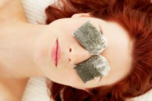 tea bags on eyes_0.jpg