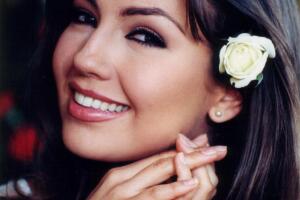 Thalía recuerda sus tiempos de "Quinceañera"