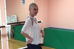 Edith González bailando