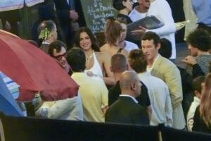 Con una fiesta el 5 de junio, Dua Lipa y Callum Turner dieron inicio al fin de semana de celebraciones por su boda.