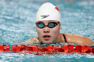 Fu Yuanhui nadando