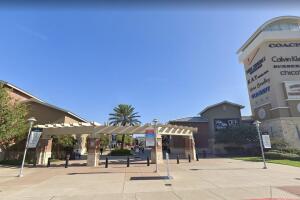 HoustonPremiumOutlet.jpg