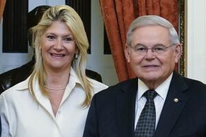 Bob Menéndez y Nadine Arslanian