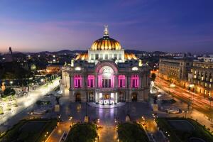 Palacio de Bellas Artes de noche