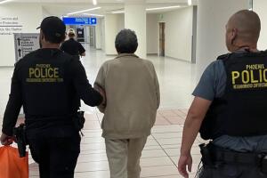 Miguel Franco Castañeda, de 74 años, fue extraditado de México para enfrentar la justicia por abuso de menores.