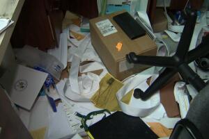 Ladrón roba y destroza oficina de escuela de Miami