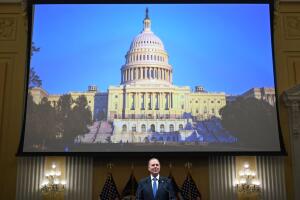 Adam Schiff recuerda su experiencia de hace un año durante el asalto al Capitolio del 6 de enero de 2021.