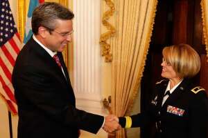 Marta Carcana, la primera hispana en ocupar rango de General de División de la Guardia Nacional