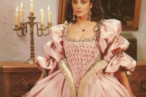 El extraño retorno de Diana Salazar