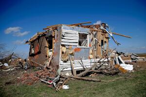 One Killed In Missouri During Major Tornado Outbreak In Midwest