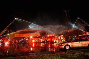 Incendio El Monte.jpeg