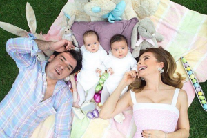 Elizabeth Álvarez y Jorge Salinas hijos