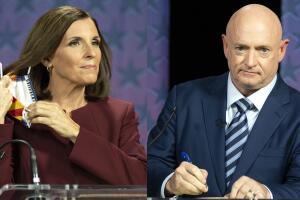 La senador republicana Martha McSally y el senador electo Mark Kelly