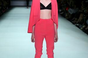 trajes-de-mujer 1.jpg