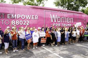 Mujeres por Trump