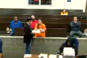 La acusan de abandono.jpg