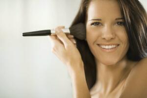 como-resaltar-los-pomulos 2.jpg