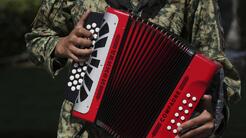 El dilema de México sobre si se deben prohibir o no los narcocorridos para intentar reducir la violencia