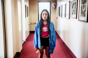 Retratos Never Again