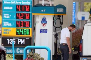 U.S. Gas Prices Rise 12 Cents In Past Week
