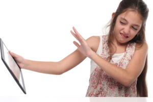 menina-rejeita-video.jpg