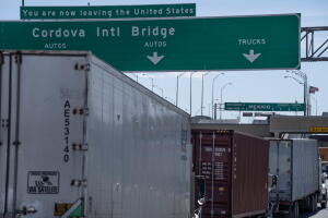 US-MEXICO-VIRUS-HEALTH-EPIDEMIC-POLITICS-BORDER