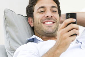 homem-feliz-celular_5.jpg