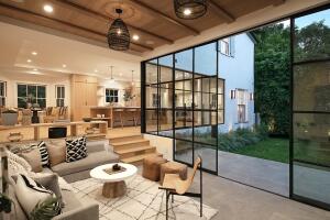 Justin Bieber & Hailey Baldwin mansion