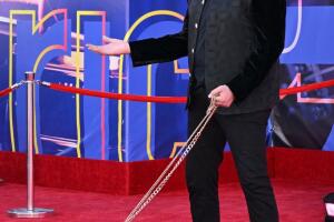 Pepe Aguilar y su perro El Gordo