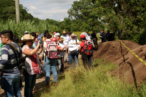 La brigada nacional de búsqueda de personas desaparecidas en México está integrada por familiares de personas que han sido víctimas de la violencia que sufre el país