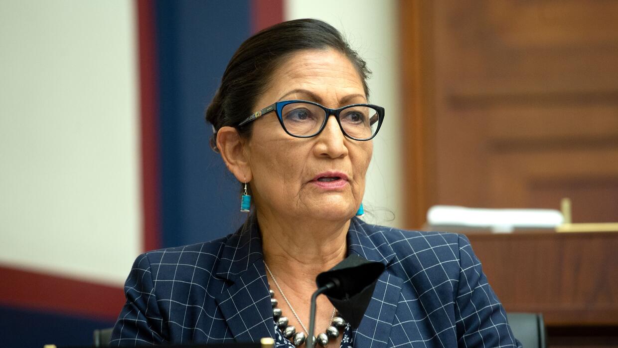 Deb Haaland First Native American Presidential Cabinet |  Univision Politics News