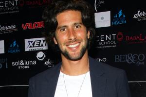 Diego Klein como Santiago Hinojosa