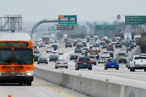 Traffic Congestion Costs Motorists Extra 38 Hrs A Week And Hundreds Of Dollars