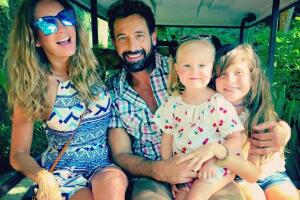 Gabriel Soto y sus hijas