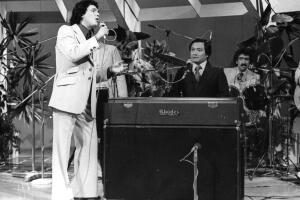 José José: Imágenes clásicas a lo largo de los años