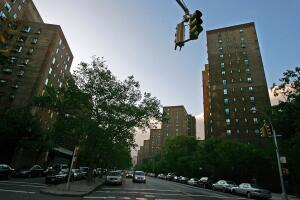 MetLife Sells Largest Apartment Complex In Manhattan For $5.4 Billion