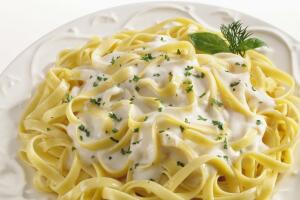 fettuccine-alfredo-2.jpg