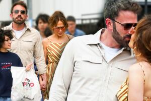 Ben Affleck y JLo se 'comen' a besos frente a Emme y Max y echan por borda rumores de crisis 

