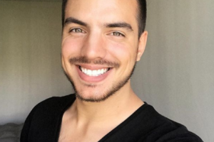 Vadhir Derbez