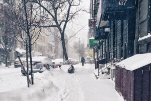 NY amanece totalmente blanca por tormenta de nieve