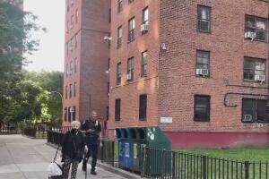Tres heridos en tiroteo frente a edificio de East Village en Manhattan, NYPD investiga