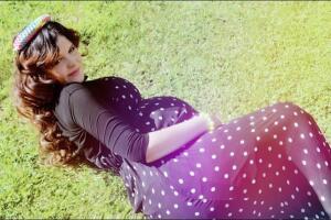 Salen a la luz fotografías de Allisson Lozz embarazada