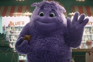 Blue es interpretado por Yordi Rosado y Steve Carell en las versiones en español e inglés respectivamente en 'Amigos imaginarios' ('IF')